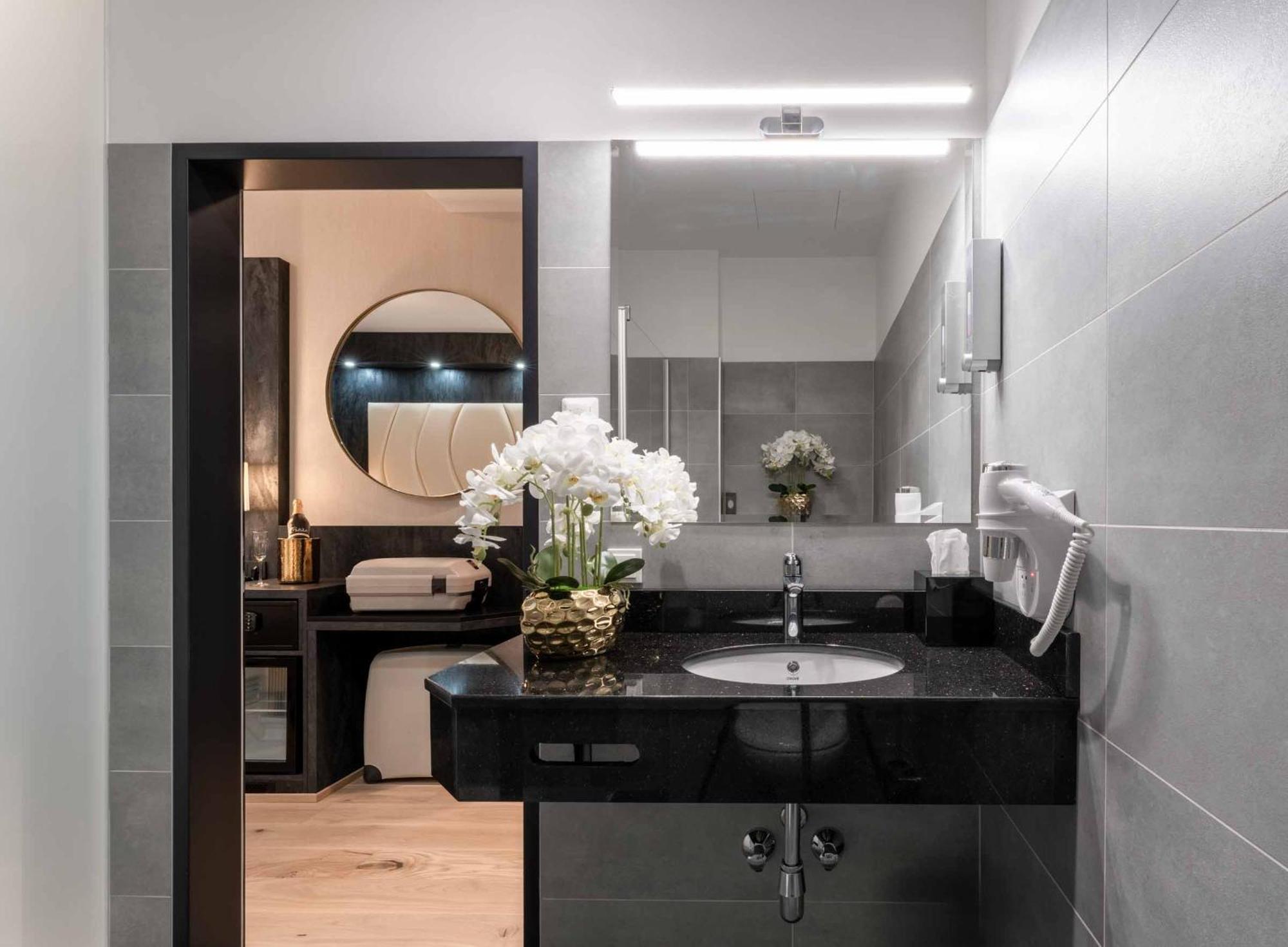 Plaza Residence Wiener Neustadt Extérieur photo